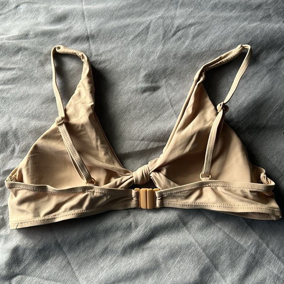 Boutine LA| Laos Tan Twist Top - Picture 2 of 2